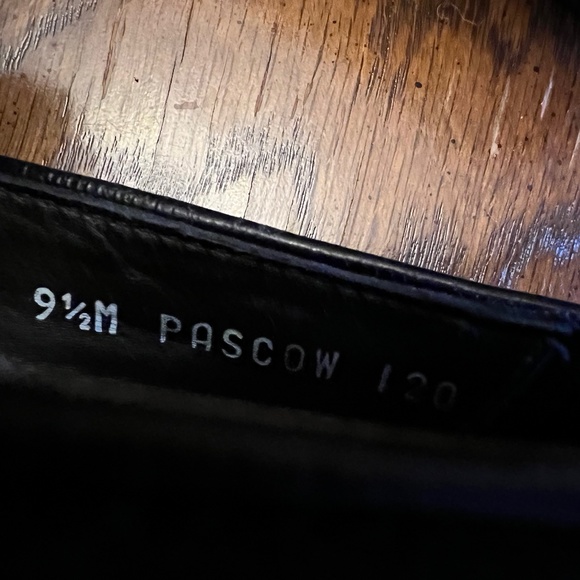 Men’s Donald J. Pliner Signature - Picture 12 of 12